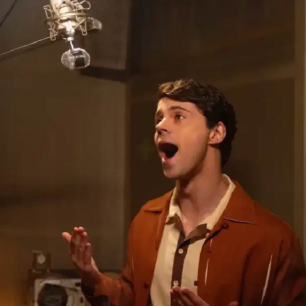 RAPHAEL LLEGA A NETFLIX CON AQUEL