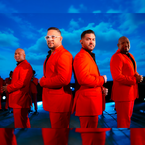 GRUPO NICHE CELEBRACON UNA HISTORICA GIRA POR EUROPA