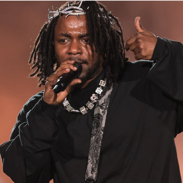 KENDRICK LAMAR ARRASA EN LOS PREMIOS BET 2025
