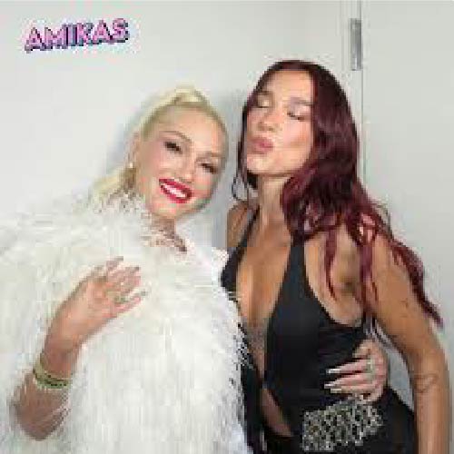 Dua Lipa sube al escenario a Gwen Stefani