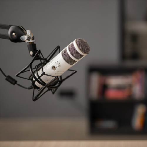 MUSICA, RADIO, PODCASTS Y CONTENIDO HABLADO